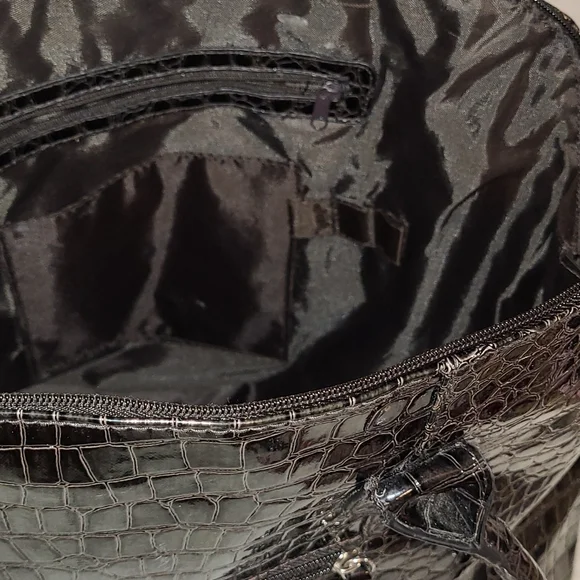 Great condition Dark brown large croc embossed tote - Picture 8 of 9